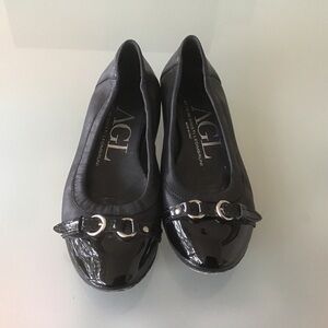 AGL‎ Attilio Giusti Leombruni Black Leather Patent Cap Toe Ballet Flats 37 7 EUC